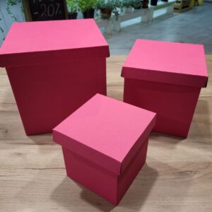подарункова коробка 30х30 рожева