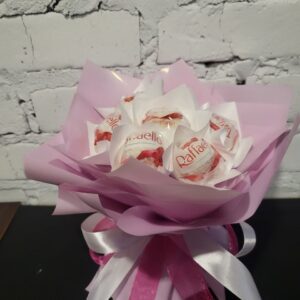 солодкий букет з цукерками Рафаелло (15 шт)