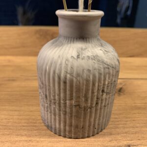 ваза з бетону - маленька
