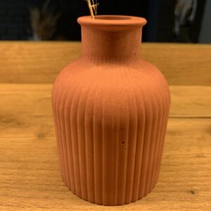 ваза з бетону - маленька