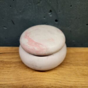 підсвічник з бетону маленький з кришечкою