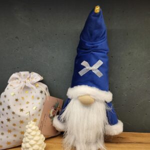 гном новорічна фігура