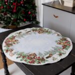 Наперон - скатертина гобеленова новорічна Squirrel