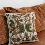 В'язана подушка Косівські мотиви. 45Х45СМ