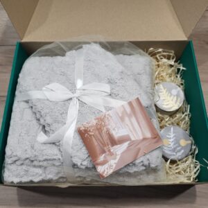 Подарунковий набір (набір рушників+ набір ароматичний свічок)