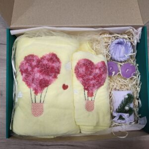 Подарунковий набір (набір рушників жовтий+підсвічники 2 шт)