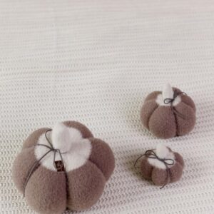 Декоративний виріб Гарбузяшка тауп D25СМ