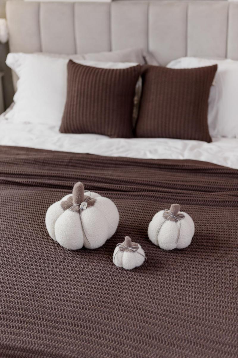 Декоративний виріб Гарбузяшка молочний D15СМ