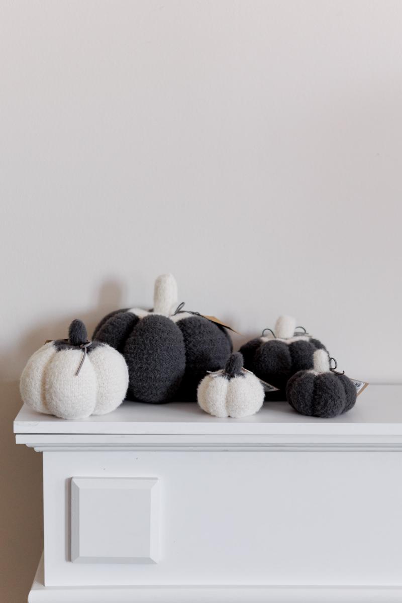 Декоративний виріб Pumpkin сірий D15СМ