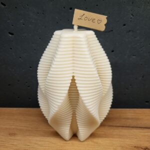 Ароматизована скульптурна свічка