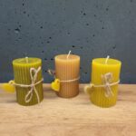 Свічка ребриста з серцем 7х4см Склад - бджолиний віск. Кольори - жовтий, зелений, темно-помаранчевий