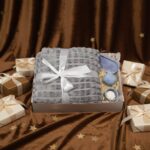 подарунковий набір: плед та набір з бетону та ароматична свічка