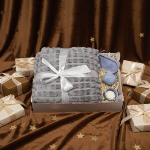 подарунковий набір: плед та набір з бетону та ароматична свічка