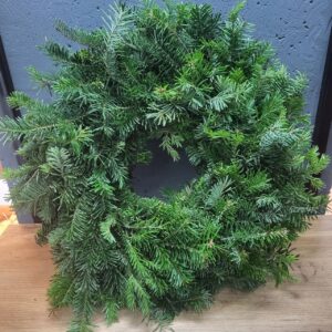 Віночок новорічний з живої хвої 45х45см