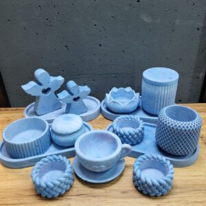 набір виробів з бетону синього кольору 16 предметів
