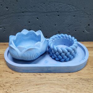 набір виробів з бетону синій, підсвічник та підсвічник-квітка