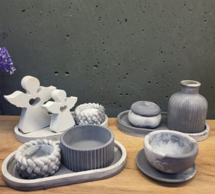 набір виробів з бетону