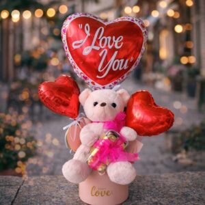 Букет до дня Валентина з ведмедиком і кульками