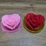 Мило-квітка у формі серця в коробочці