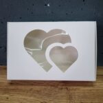 Коробка з вікном у вигляді серця 10х15х3см