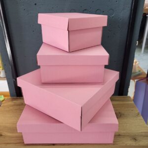 Коробка світло рожева