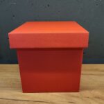 коробка подарункова червона 30х30х30см