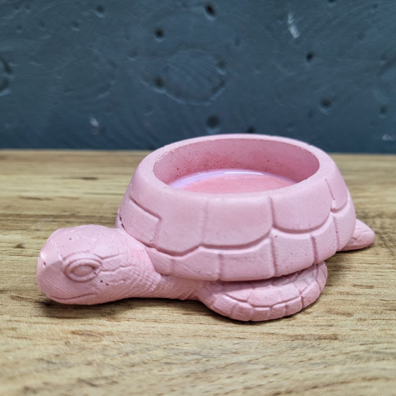 Черепаха маленька з бетону