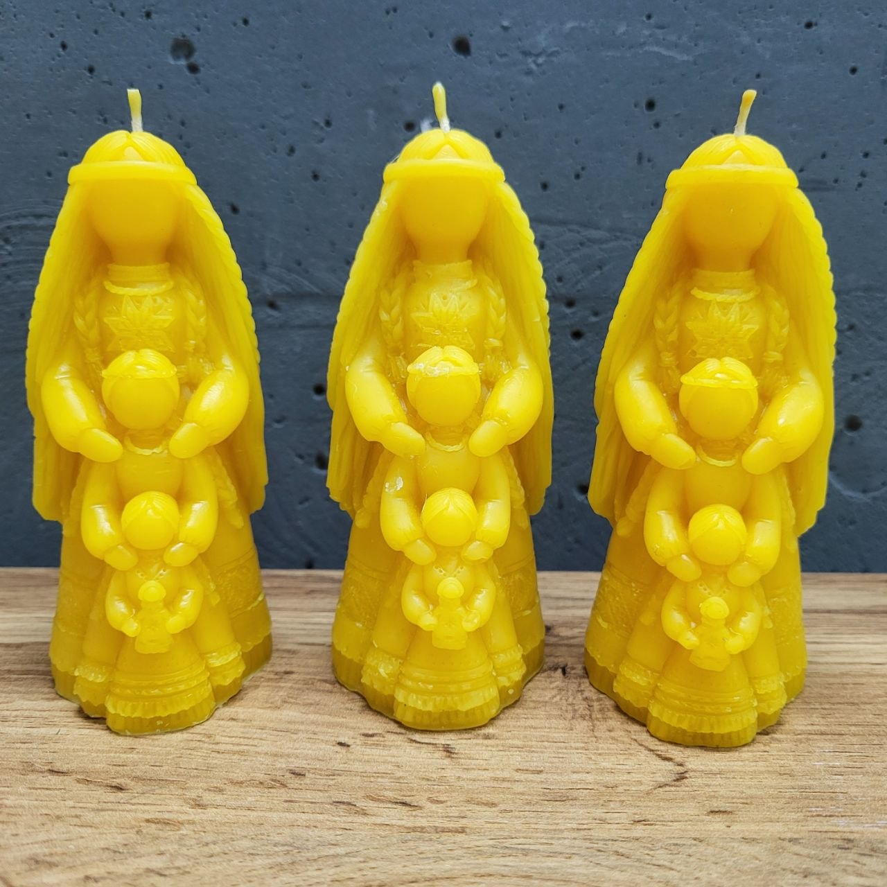 Берегиня Роду (свічка)