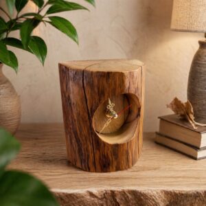 Дерев'яний настільний годинник