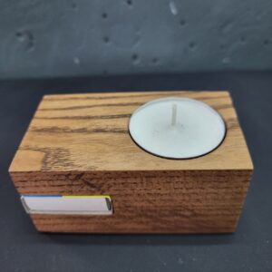 Дизайнерський дерев'яний підсвічник зі свічкою та сірниками
